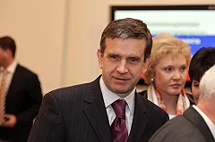 Коммунисты попросили отстранить Зурабова от должности посла на Украине