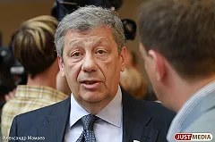 Россель за год стал беднее, а Чернецкий, наоборот, богаче