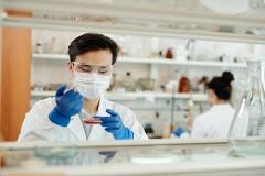 Медик назвал страну — лабораторию по выведению новых штаммов коронавируса