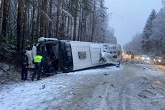 Стала известна причина аварии, в которой погибла молодая жена свердловского блогера и два водителя