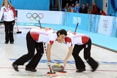 Канадские керлингистки выиграли шестой матч Олимпиады подряд