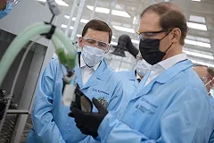 На Урале с подачи Мантурова запустят еще одно производство аппаратов ИВЛ