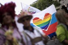 Депутаты  предложат альтернативную службу гомосексуалистам