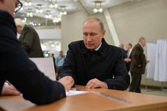 FT: в США растет число симпатизирующих Путину