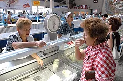 Роспотребнадзор наказал продавцов «горящего творога»