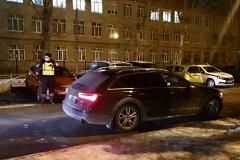 В Екатеринбурге иномарка сбила 7-летнего мальчика, перебегавшего дорогу в неположенном месте