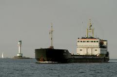 Круизный лайнер столкнулся с танкером в проливе Дарданеллы