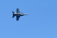 Пилот истребителя ВМС США задохнулся в небе над Сирией