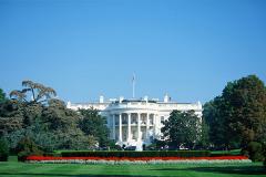 Ограду Белого дома в Вашингтоне нарастят металлическими штырями
