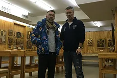 Евгений Ройзман сводил Шнурова в музей Невьянской иконы