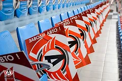 Спорт. Баскетбол: УГМК разгромил московский МБА. Хоккей: «Автомобилист» обыграл «Металлург»