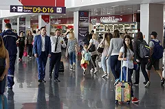 Англичанин погиб, пытаясь пройти без очереди в аэропорту