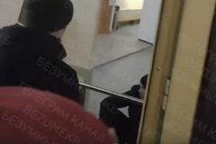 В Екатеринбурге неадекватный охранник устроил драку в школе