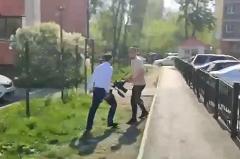 В Екатеринбурге прямо во время съёмки сюжета южанин напал на журналистов