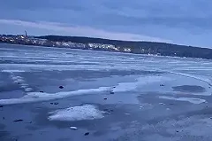 Стали известны подробности гибели девочки, провалившейся под лед в Реже