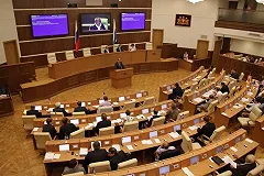 Кто самый богатый? Депутаты свердловского Заксобрания отчитались о доходах