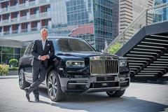 «Екатеринбург is the capital of…» На улице Малышева заметили очередной Rolls-Royce