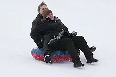 Екатеринбурженка сломала позвоночник, катаясь на «бублике» на Лиственной