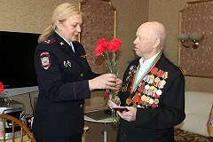 Паспорт гражданина России вручили фронтовику из Белоруссии