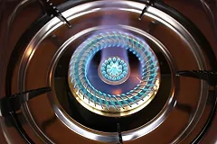 Екатеринбуржцы почувствовали сильный запах газа сразу в нескольких районах города