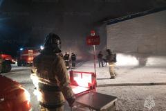 Пожарный спасатель погиб в ходе тушения птицефабрики в Томской области