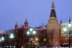 Фотография с акции феминисток на башне Кремля оказалась фейком