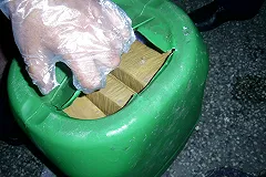 Тайник с подозрительным веществом найден в здании УМВД по Сургуту