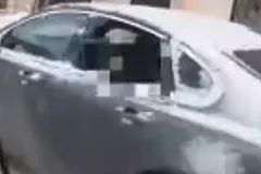 Екатеринбуржцы нашли машину с трупом, въехавшую в сугроб