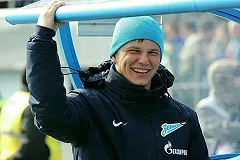 Аршавин пообещал побрить налысо усомнившегося в нем блогера