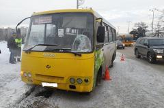 Лихач на автобусе устроил массовое ДТП на улице Бориса Ельцина