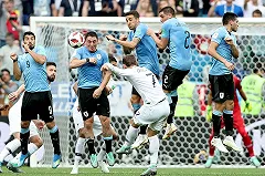 Франция стала первым полуфиналистом чемпионата мира