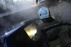 Ночью в Екатеринбурге сгорел микроавтобус Peugeot, полиция ищет очевидцев