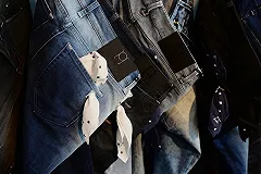 Продажи джинсов упали впервые за полвека в США