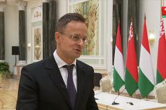 Глава МИД Венгрии Сийярто заявил о политизации подхода к вакцинам в ЕС