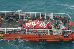 Самолет AirAsia упал в 2014 году из-за поломки и действий экипажа