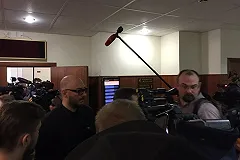 Фигурантка по делу Серебренникова покинула Россию на туристическом автобусе