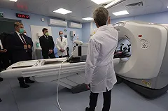 Мурашко оценил онкоцентр, построенный на Урале бизнесменом из окружения Голиковой