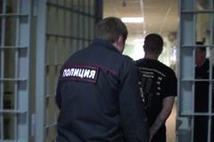 В Екатеринбурге двое мужчин избили и ограбили подростка