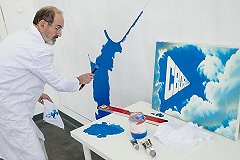 Автор картины-постера «Свобода» в Ельцин Центре скончался в Париже