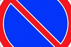 Стоянки около Дворца молодежи больше нет