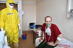 Врач объяснил, в чем опасность коронавируса для онкологических больных