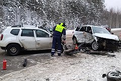 Три человека, в том числе 81-летняя женщина, пострадали в ДТП на Серовском тракте