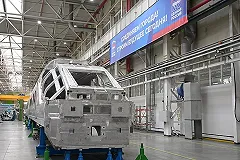 Медведеву показали сваренный кузов первого свердловского электропоезда для ВСМ