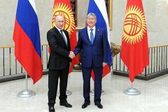 Президент Киргизии предрек вывод российской военной базы