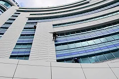 В Екатеринбурге под покровом ночи снесли старинный особняк на улице Горького