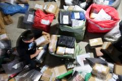 В «Почте России» рассказали, повлиял ли коронавирус на доставку посылок из Китая