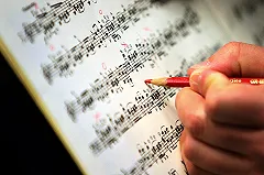 В квартире экс-учителя музыки нашли наркотики и оружейную мастерскую