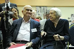 Глава МХГ раскритиковала идею лишать школьников гаджетов с интернетом