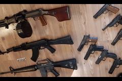 В Екатеринбурге ФСБ задержала банду подпольных торговцев оружием
