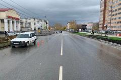 В Березовском легковушка сбила 80-летнюю женщину на пешеходном переходе